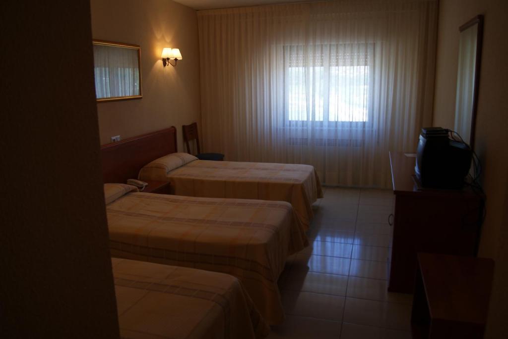 Hotel Alameda Alba De Tormes Room photo